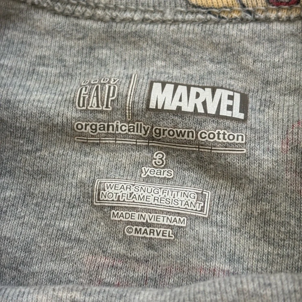 Gap 100% Organic Cotton Marvel Long Sleeve & Pants Fitted  Pajama Set Size 3